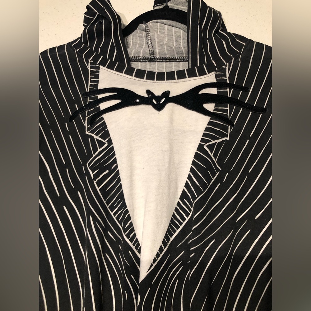 Used 3XL Disney Jack Skellington Hood Shirt Tim Burton’s Nightmare Before Xmas - Picture 6 of 8